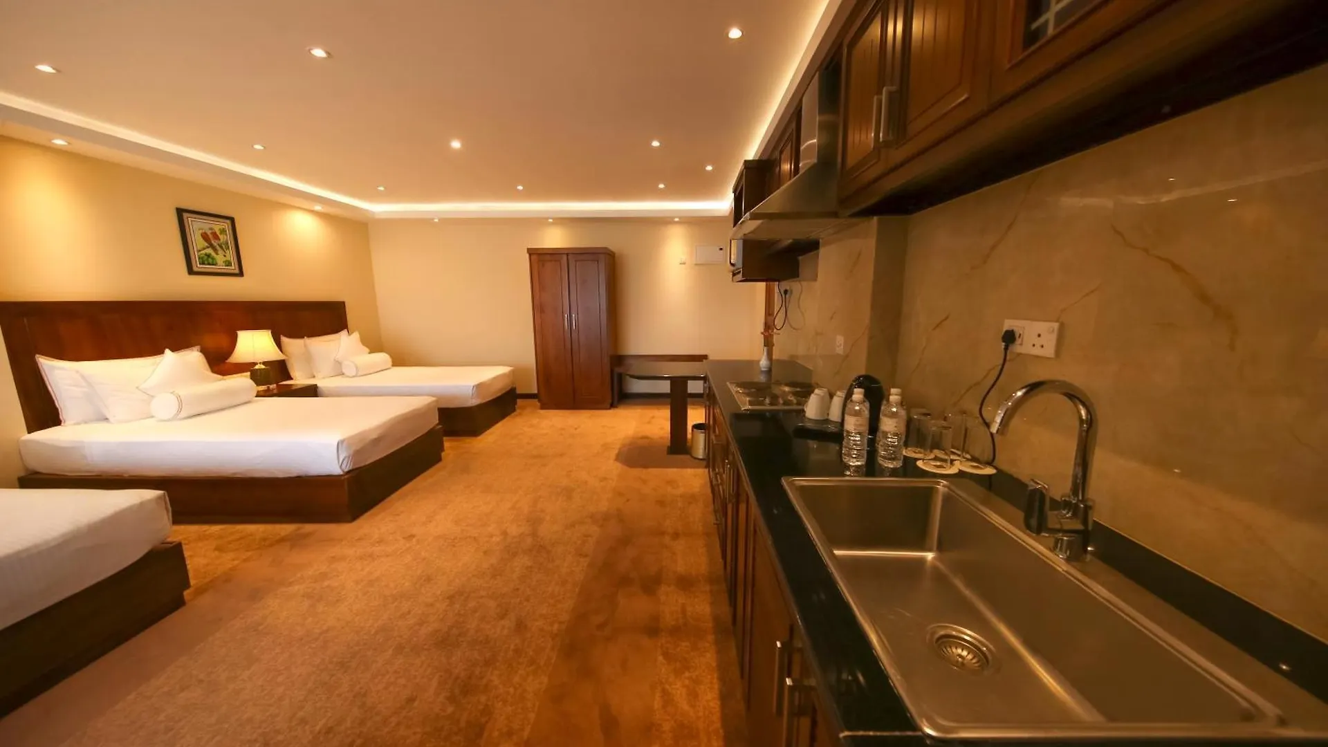 Serene Kandy Hotel