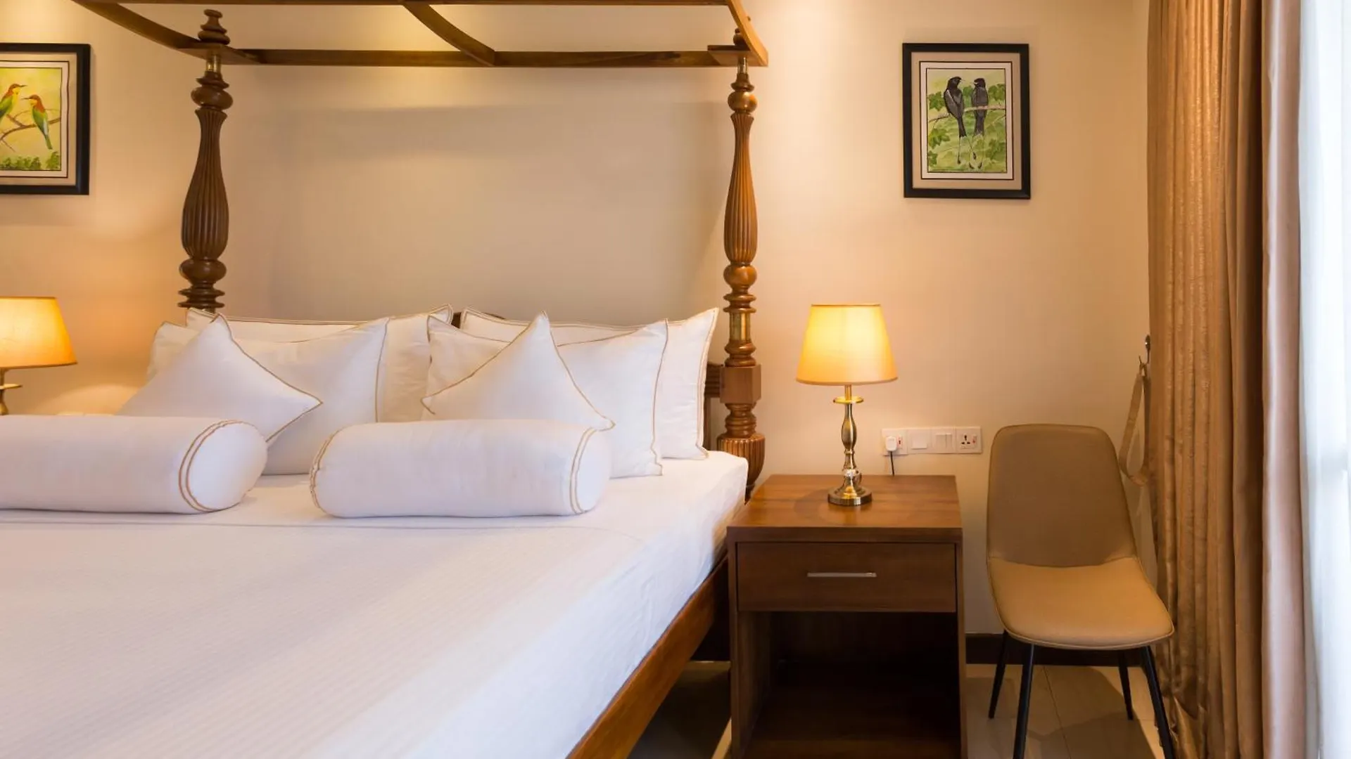 Serene Kandy Hotel